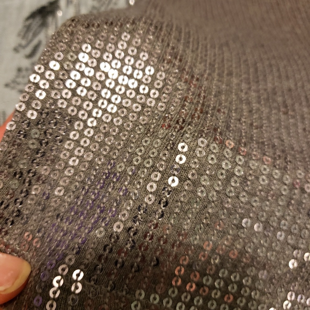 Sequined Express Tank Top - Picture 4 of 7